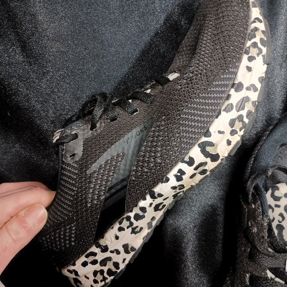 Brooks Black and White Athletic Shoes - Picture 3 of 14